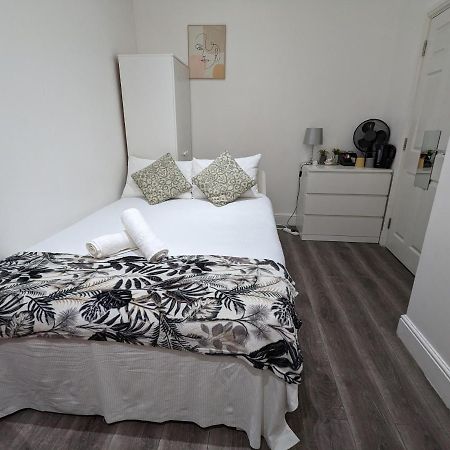 Hotel Mile End- Prime Location Londra Esterno foto
