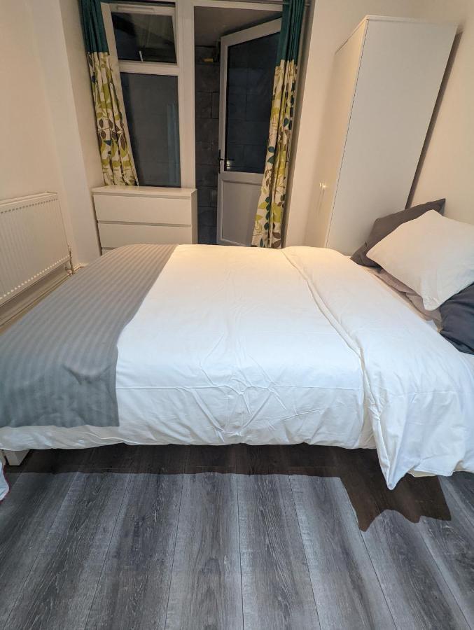 Hotel Mile End- Prime Location Londra Esterno foto