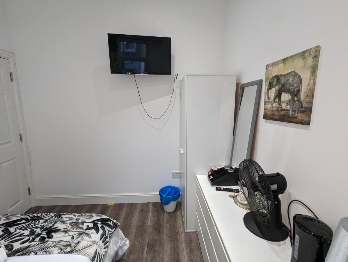 Hotel Mile End- Prime Location Londra Esterno foto
